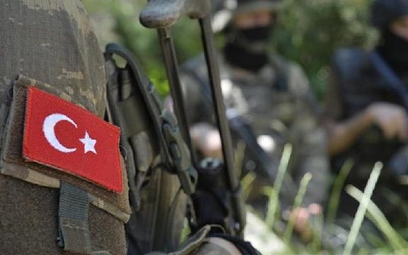 Zeytin Dalı bölgesinde bir asker şehit oldu