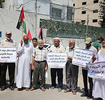 ​Gazzeliler, 10 yıldır süren zulme karşı eylem yaptı