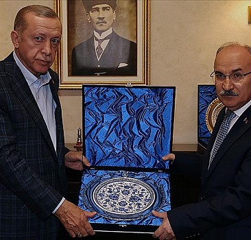 Başkan Erdoğan'dan, Manisa Valiliğine ziyaret