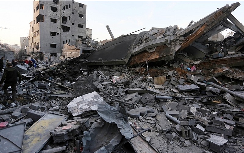 İsrail ordusu, Refah'a yönelik son saldırılarında en az 5 Filistinliyi öldürdü