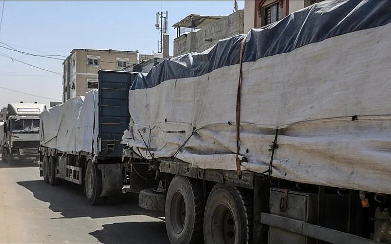 Gazze'ye kara yoluyla ilk yardım konvoyu ulaştı
