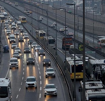 İstanbul'da ara tatilin ardından trafik yoğunluğu oluştu