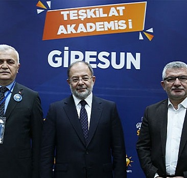 Giresun'da AK Parti'nin 'Teşkilat Akademisi' eğitimleri başladı