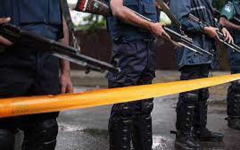Bangladeş'te polis, maaş artışı isteyen işçilere ateş açtı: 4 ölü