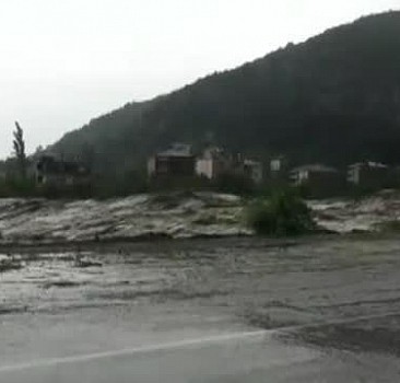Kastamonu'da sel nedeniyle bir kişi hayatını kaybetti