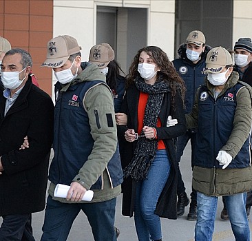 Eskişehir ve Şırnak'ta eski HDP'li yöneticilerin aralarında olduğu 4 şüpheli gözaltına alındı