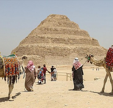 Heliopolis antik kentinde güneş tapınağına ait yeni kalıntılara ulaşıldı