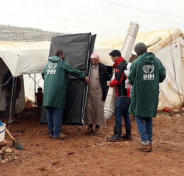 İHH'dan Suriye'nin kuzeyindeki ihtiyaç sahibi ailelere kış yardımı