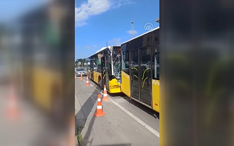 3 İETT otobüsü zincirleme kaza yaptı