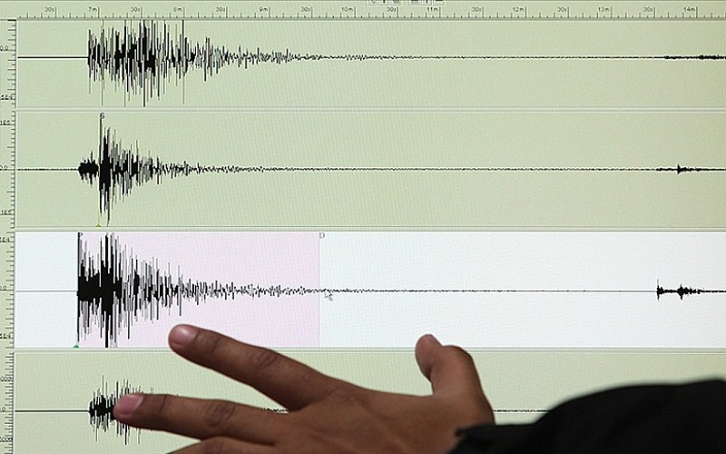 Japonya'nın Bungo-suido Boğazı'ndaki depremler sonrası artçı sarsıntılar sürüyor