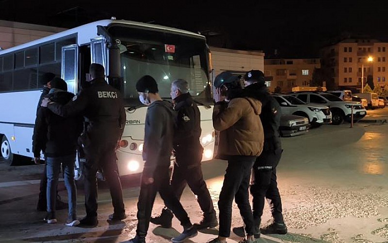 Edirne'de sınırdan kaçak geçişlerin önlenmesi için üst düzey önlemler alınıyor