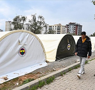 Fenerbahçe'nin depremzedeler için yardım seferberliği sürüyor