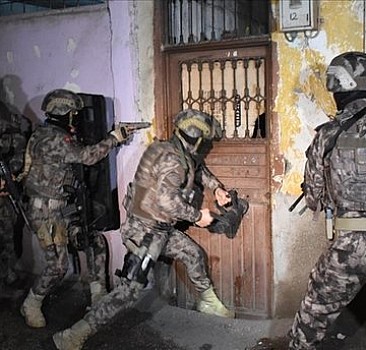 Diyarbakır'da terör örgütü PKK'ya yönelik operasyon: 9 gözaltı
