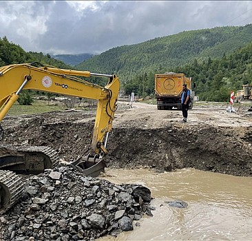 Kastamonu'da şiddetli yağış köprülere zarar verdi