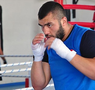 Milli boksör Demirezen boksa ara verdiğini açıkladı