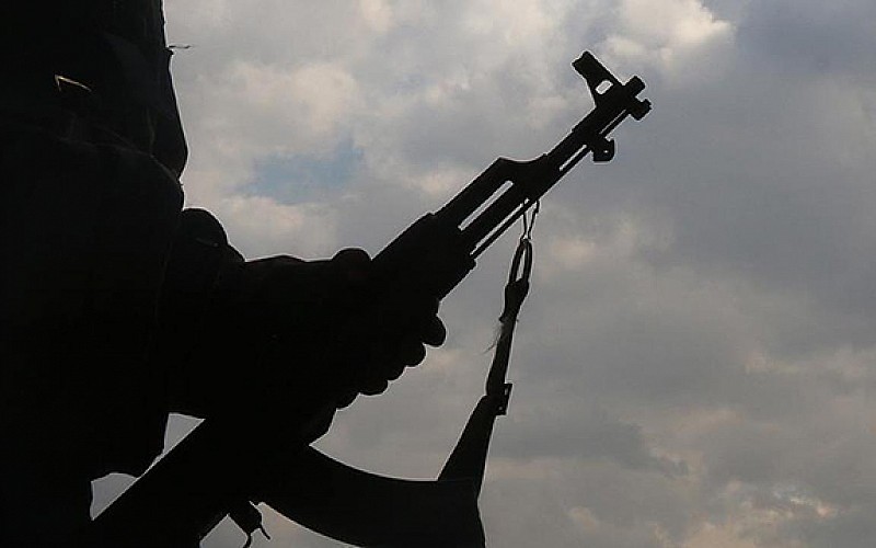 Nijer'de silahlı kişiler 10 sivili öldürdü