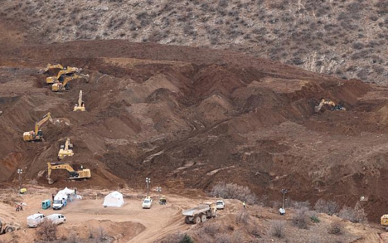 Erzincan'daki madende 1 işçinin daha cansız bedenine ulaşıldı