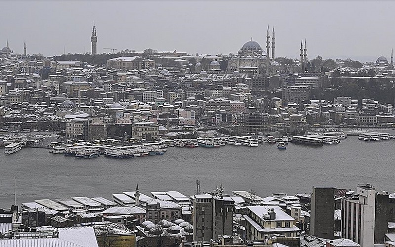 İstanbul'da hafif kar yağışı