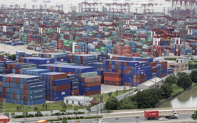 Çin'in ihracatı ve ithalatı martta azaldı