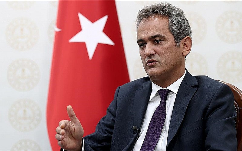 Milli Eğitim Bakanı Özer Bursa'da gençlik merkezi açılışında konuştu: