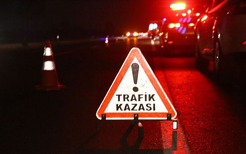 Konya'da otomobilin devrildiği kazada 4 kişi yaralandı