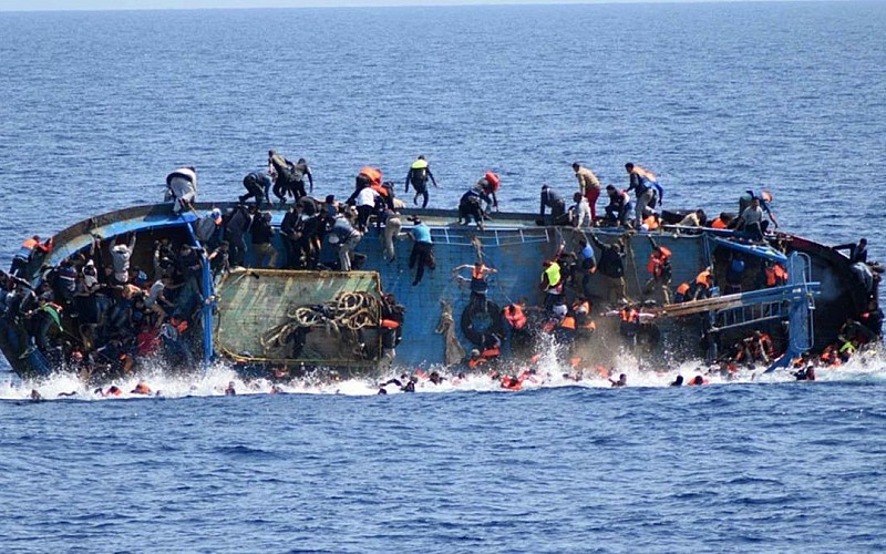 Nijerya'da yolcu taşıyan teknenin alabora olması sonucu 20 kişi öldü