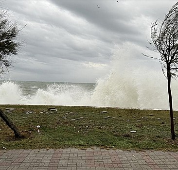 Doğu Karadeniz'in doğusu için fırtına uyarısı
