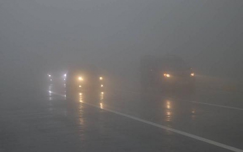 Ardahan'da yoğun sis ulaşımı aksatıyor