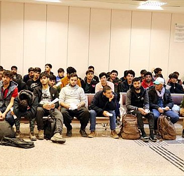 Erzurum'da 333 düzensiz göçmen sınır dışı edildi
