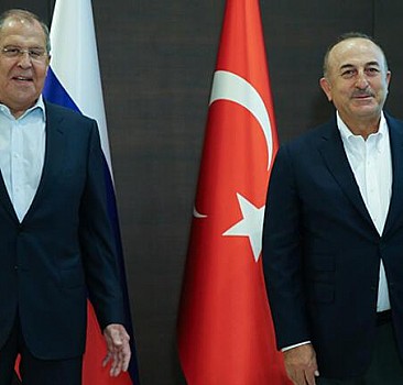 Bakan Çavuşoğlu ve Lavrov bir araya geldi