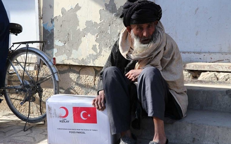 Türk Kızılaydan Afganistan'da 500 aileye gıda yardımı