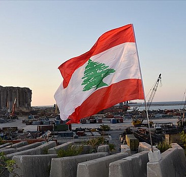 Lübnan'da halk fastfood firmasına karşı ayaklandı