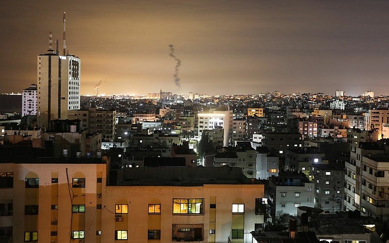Gazze'nin roketleri İsrail'e havalimanı kapattırdı