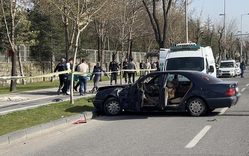 Kayseri'de feci kaza: 1 ölü, 3 yaralı