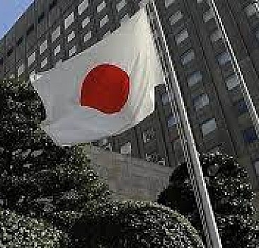 Japonya'nın bir mali yıl vergi gelirleri ilk kez 70 trilyon yeni aştı