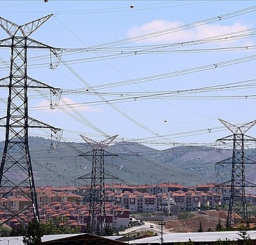 Türkiye'de dün günlük bazda günlük elektrik üretim ve tüketim verileri