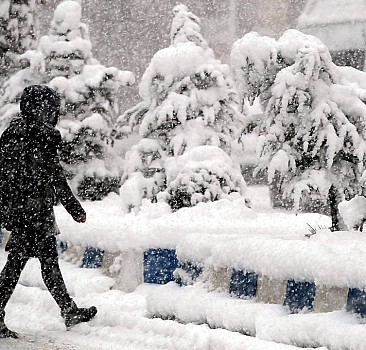 Meteoroloji'den 8 kente "yoğun kar yağışı" uyarısı