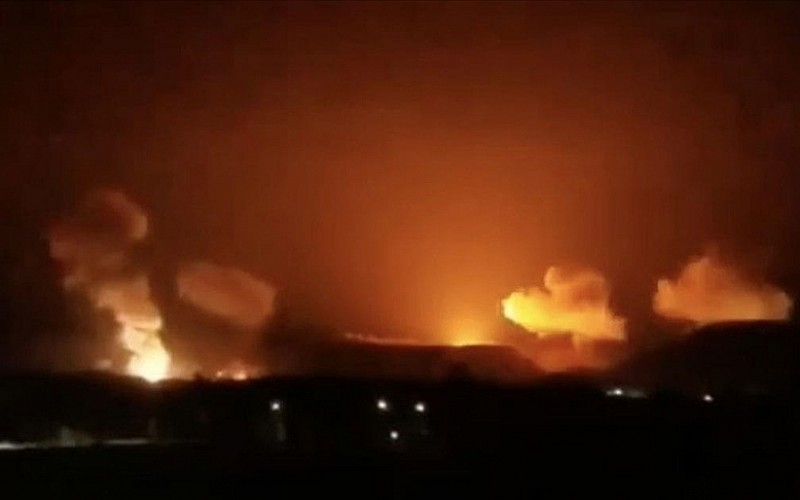 Yemen'deki Husiler: ABD ve İngiltere Sana'ya 11 saldırı düzenledi