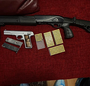 Başkentte sosyal medya üzerinden yasa dışı silah ticareti yapan 3 şüpheli yakalandı
