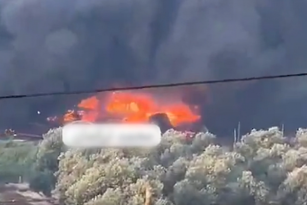 İsrailli işgalciler Batı Şeria'da ev ve arazileri ateşe verdi