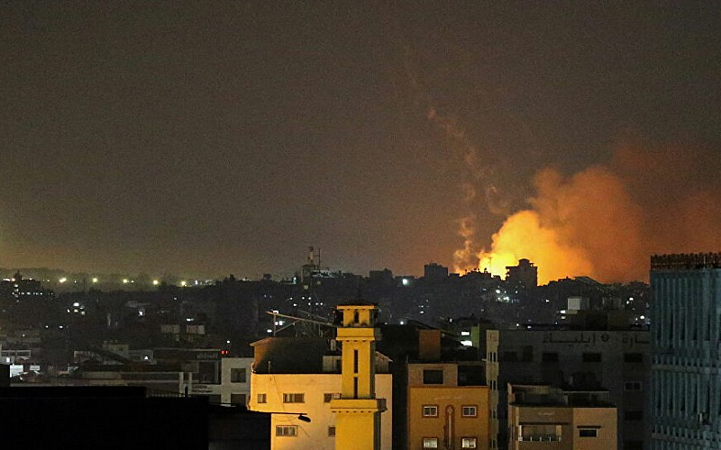İsrail savaş uçakları Gazze Şeridi'ne saldırı düzenledi