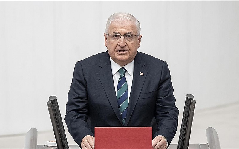 Milli Savunma Bakanı Güler, Kırşehir Valisi Buhara'yı ziyaret etti