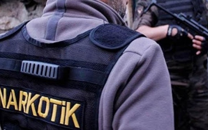İzmir'deki uyuşturucu operasyonlarında 15 şüpheli tutuklandı
