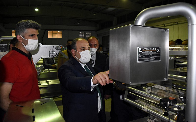 Bakan Varank, Kırşehir'de fabrikaları ziyaret etti