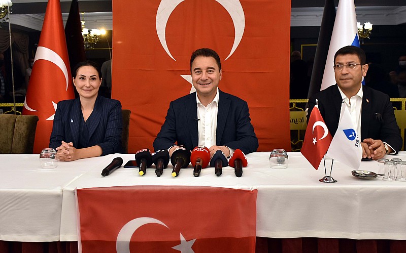 DEVA Partisi Genel Başkanı Babacan, Samsun'da "Basınla buluşma" programında konuştu: