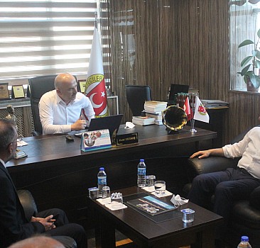 Gelecek Partisi Genel Başkanı Davutoğlu, Bayburt'ta ziyaretlerde bulundu: