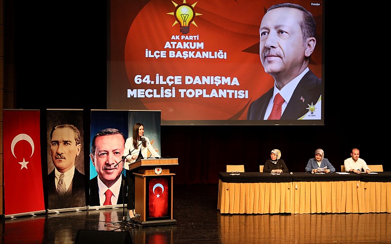 AK Partili Çiğdem Karaaslan partisinin "Atakum İlçe Danışma Meclisi Toplantısı"na katıldı