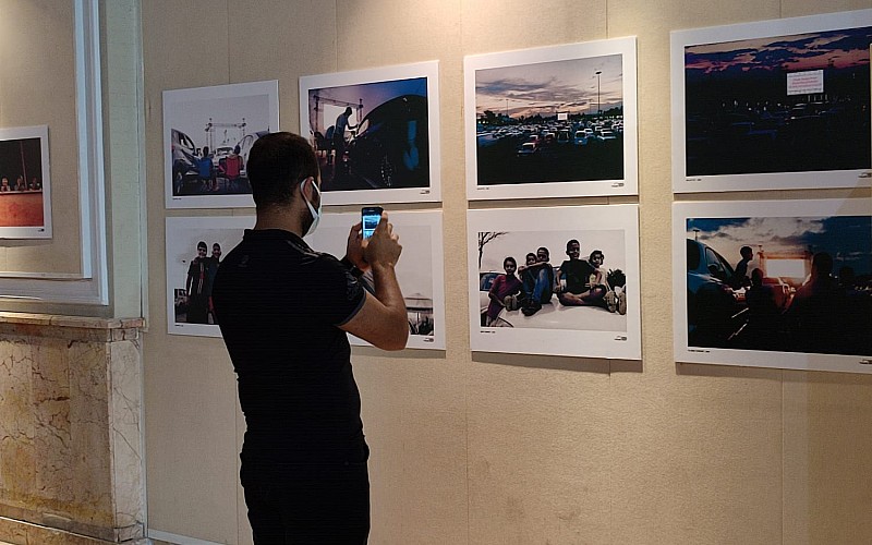 Adana'da sinema konulu fotoğraf sergisi açıldı