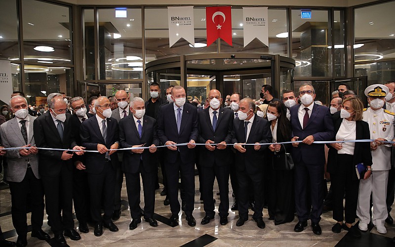 Cumhurbaşkanı Erdoğan, Mersin'de bir otelin açılışını yaptı