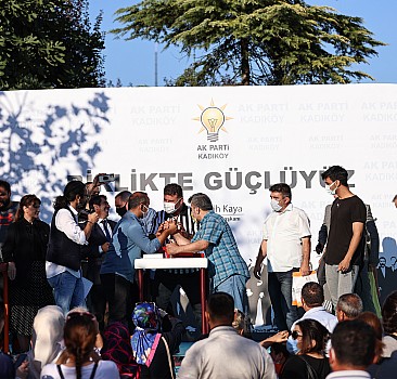 AK Parti Kadıköy İlçe Başkanlığından bilek güreşi yarışması